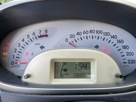 2008 DAIHATSU SIRION 1.0 VVT-i KLIMATIZACE (YARIS) - 8