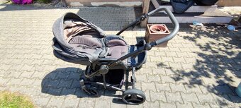 Kočárek včetně autosedačky - 8