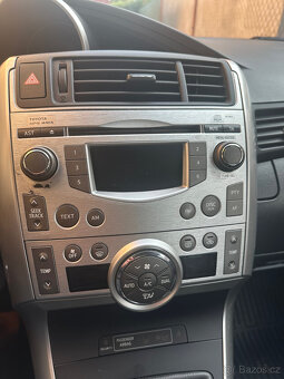 Toyota Verso 2.0, D4-D, r.v. 2011 - 8