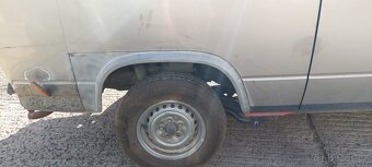Volkswagen Caravelle - 8