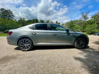 Škoda Superb 3 - 4x4, koupeno nové CZ - první majitel - 8