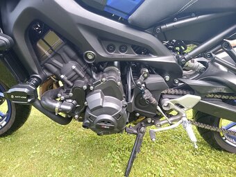Yamaha MT 09 - 8