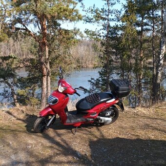 Prodám nebo vyměním skútr Jonway 125ccm - 8