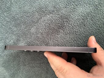 Samsung Galaxy S24 FE - 8