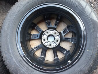 Prodám sadu Orig ALU kol Mazda 215/65R16 zimní - 8