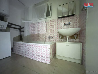 Prodej rodinného domu, 152 m², Kožušice - 8