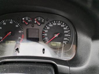Golf 4 1.6 77kw - 8