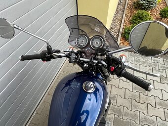 Triumph Bonneville SE - 8