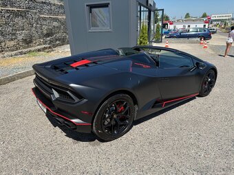 Lamborghini Huracan 2018 5.2 - 8