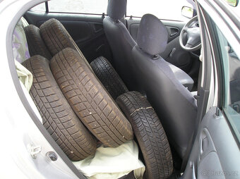 TOYOTA YARIS 1.0 VVTi 50KW RV-2002 - 8