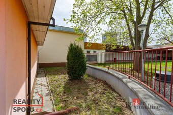 Pronájem, komerční/obchodní prostory, 58 m2, Dr. E. Beneše 8 - 8