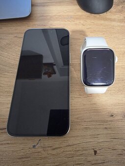 iPhone 15 Pro Max 512 GB + Apple Watch Series 8 Cellular - 8