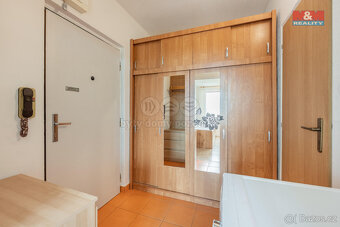 Prodej bytu 1+kk, 35 m², Kladno, ul. Americká - 8