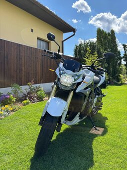 Suzuki GSR-750 ABS - 8