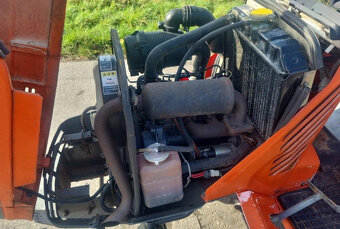 Traktor Kubota B52 z roku 1998 - 8