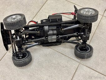 Tamiya CC-02 Mercedes G500 - 8