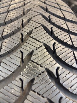 Mercedes benz GLA 215/60/17 Michelin Alpin A1564000000 - 8