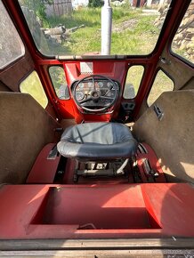 Traktor IH McCormick 454 - 8