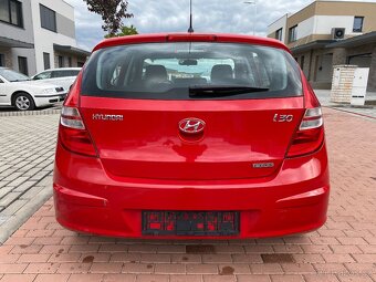 Hyundai i30 1.6 CRDI, r.v. 7/2009, klima, ALU kola, nová STK - 8