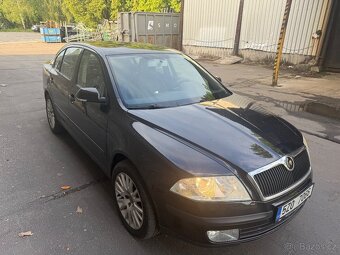 Škoda Octavia II 1.6 FSI 85 KW - 8