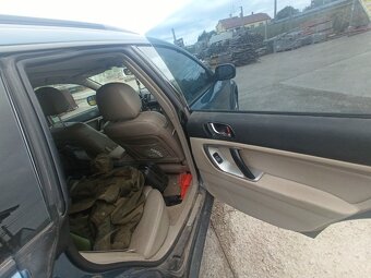 Prodám Subaru Outback 3.0 - 8