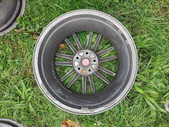 Enkei STI Subaru 18" - 8