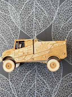 Nový dřevěný model Iveco "Karel" - Dakar, Macík jr. - 8