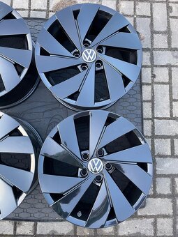ORIGINÁL Alu Volkswagen Belmont R17, 5x112 - TOP STAV - 8