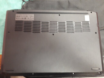 Lenovo IdeaPad gaming 3 - šestijáro,RAM 16GB, grafika 4GB - 8