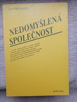 RŮZNÉ KNIHY-jedna za 50kč - 8