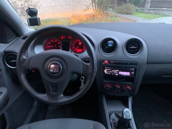 SEAT IBIZA 1.4, 16 V, 63 kW, 2006, 179000 km, barva: černá m - 8