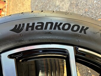 Leeds 255/40/20 VW R-Line letní - 8