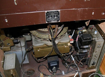 Hudební skříňka Wurlitzer ELVIS Jukebox z roku 1961, USA - 8