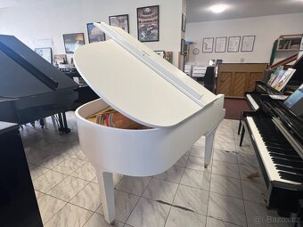 Bílý klavír Petrof mod. IV po opravě se zárukou 5 let - 8