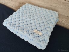 Pletená dětská deka svetlomodrá - 8