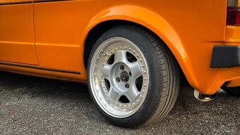 Volkswagen golf GTI MK1 - 8