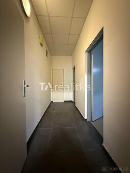 Pronájem komerční Obchodní prostory, 400㎡ Orlová 73514 - 8