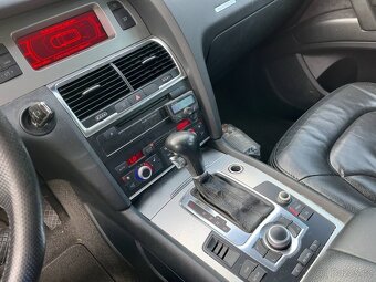 Audi Q7 3,0TDI - 8