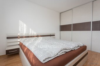 Prostorný dvougenerační rodinný dům s širokým využitím, 327 - 8