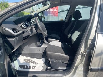 Peugeot 207 1,4 HDi 5P Trendy Výhřev, Serviska - 8