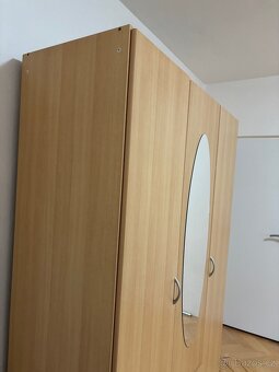 Šatní skříň - 8