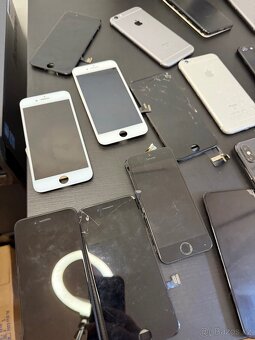 Mix iPhone 20ks + díly - 8