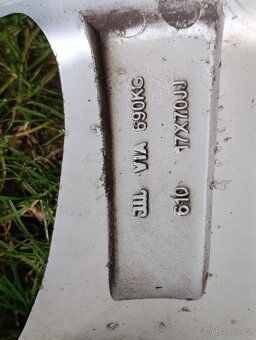 Subaru Outback zimní sada ALU kol 215/55/17, 7mm. - 8