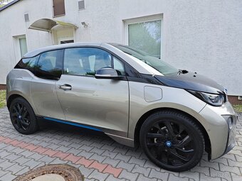 BMW I3, REX, 125kW, r.v.2017, koupeno a servisováno v ČR - 8
