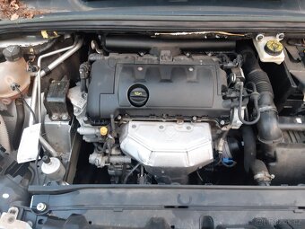 Peugeot 308 1.6 - 8