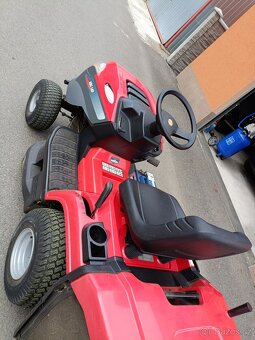 Traktor sekačka na trávu XDC 140 - 8