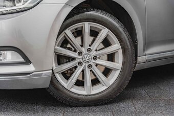 VOLKSWAGEN Passat-2.OTDi-110kW-DSG-Highline-VirC-ZÁRUKA-R17 - 8