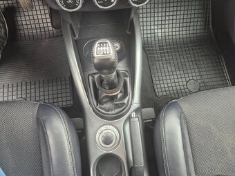 Mitsubishi Outlander 2.2d 130kW 4x4 - 8