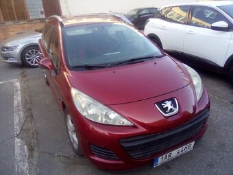 prodám Peugeot 207 SW 1.4 benzín r.2010 - 8