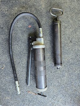 Díly a doplňky na veterány škoda - 8